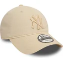 beige-verstellbare-kappe-mit-gebogenem-schirm-und-beigem-logo-9twenty-league-essential-der-new-york-yankees-mlb-von-new-era
