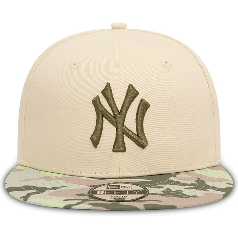 new-era-mlb-new-york-yankees-9fifty-contrast-snapback-kappe-fur-kinder-in-beige-mit-grunem-logo
