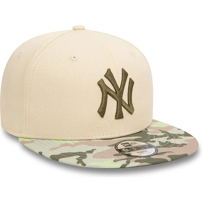 new-era-mlb-new-york-yankees-9fifty-contrast-snapback-kappe-fur-kinder-in-beige-mit-grunem-logo