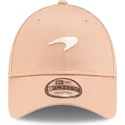 beige-verstellbare-9forty-seasonal-kappe-von-mclaren-racing-formula-1-von-new-era