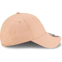 beige-verstellbare-9forty-seasonal-kappe-von-mclaren-racing-formula-1-von-new-era
