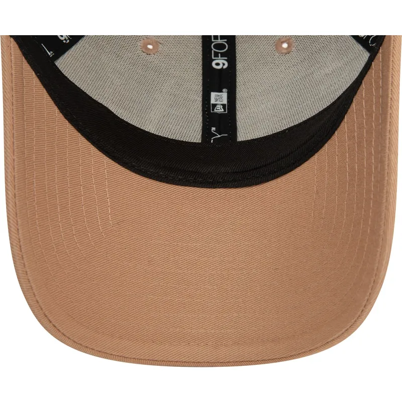 cap-izliekta-pink-adjustable-strap-9forty-no-new-era