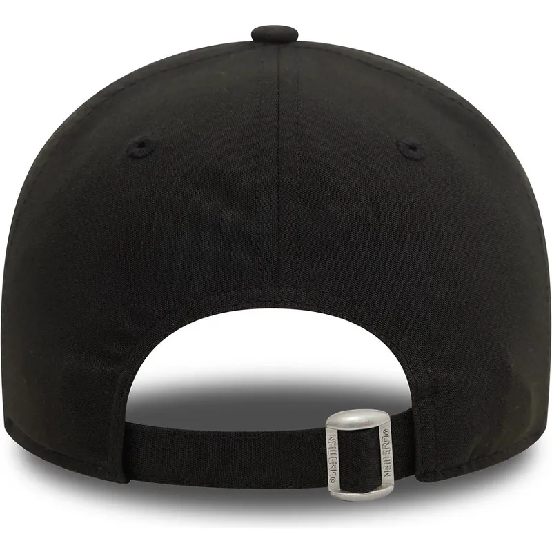 cepur-izliekta-melns-regulejams-9forty-repreve-mini-no-chicago-bulls-nba-no-new-era