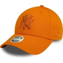 cepur-izliekta-oranzs-regulejams-9forty-league-essential-no-new-york-yankees-mlb-no-new-era