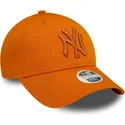 cepur-izliekta-oranzs-regulejams-9forty-league-essential-no-new-york-yankees-mlb-no-new-era