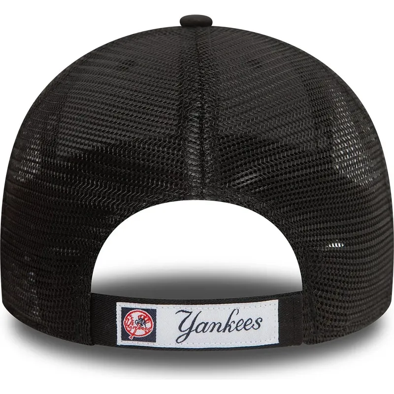 cepur-izliekta-truckeris-melns-regulejams-9forty-home-field-no-new-york-yankees-mlb-no-new-era