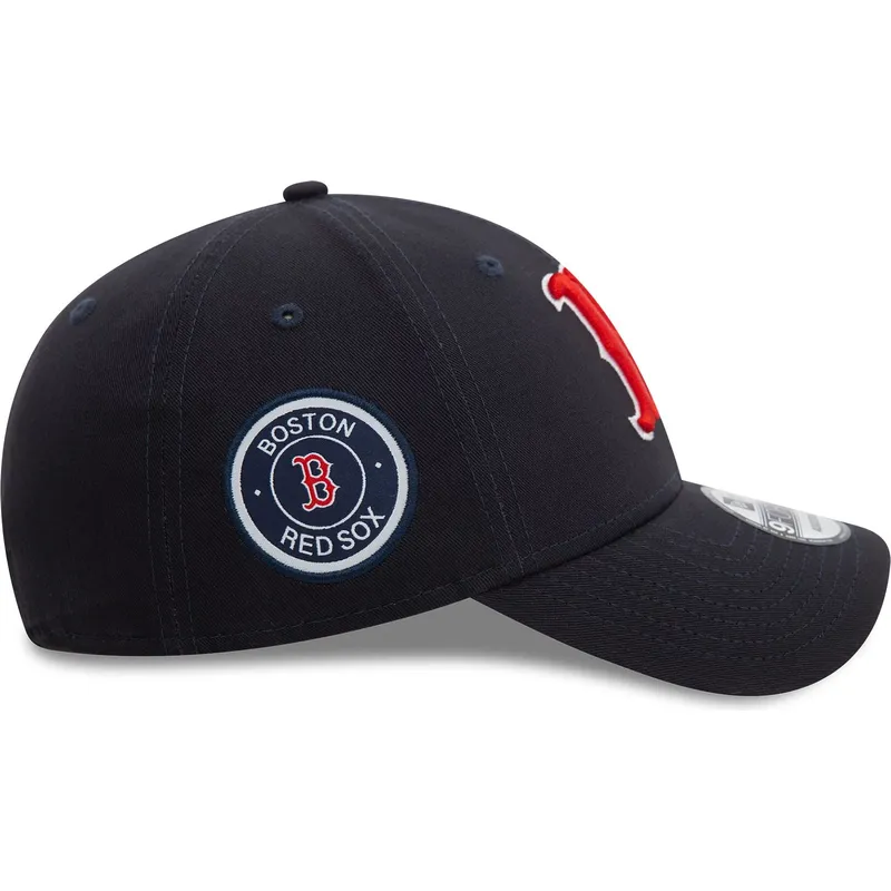 cepur-izliekta-tumsi-zils-regulejams-9forty-side-patch-no-boston-red-sox-mlb-no-new-era