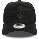 schwarze-snapback-kappe-mit-gebogenem-schirm-und-schwarzem-logo-9forty-e-frame-monochrome-der-los-angeles-lakers-nba-von-new-era