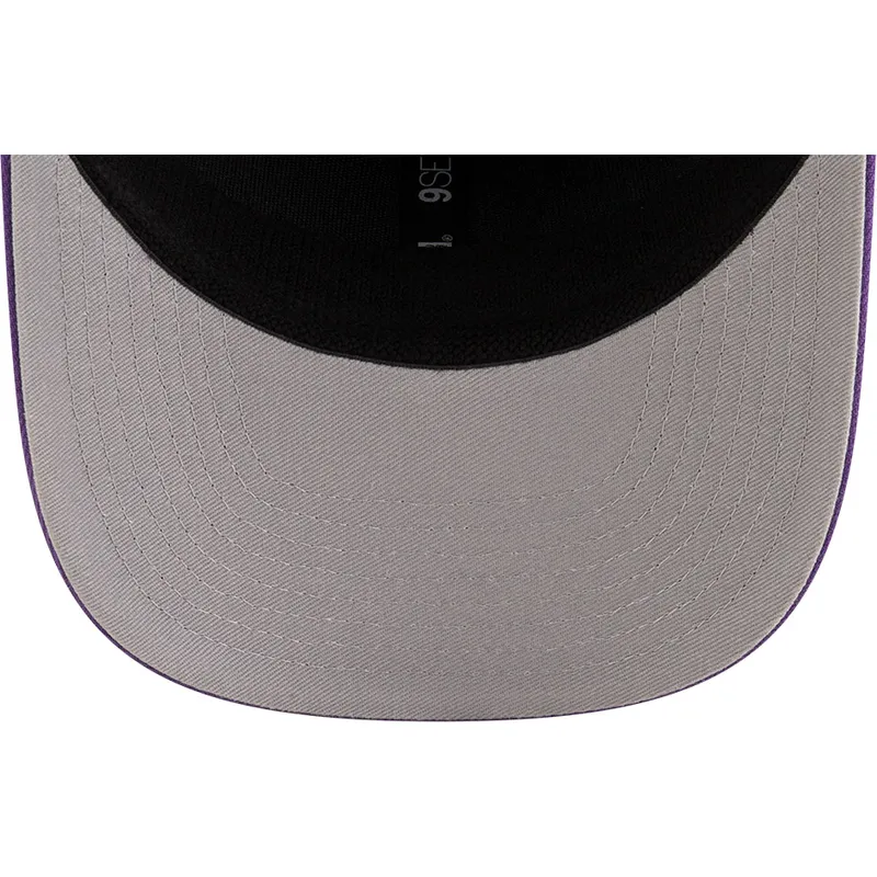 violette-und-schwarze-gebogene-kappe-snapback-9seventy-statement-stretch-snap-der-los-angeles-lakers-nba-von-new-era