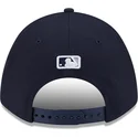 granatowa-czapka-z-zakrzywionym-daszkiem-snapback-9forty-m-crown-player-replica-new-york-yankees-mlb-od-new-era