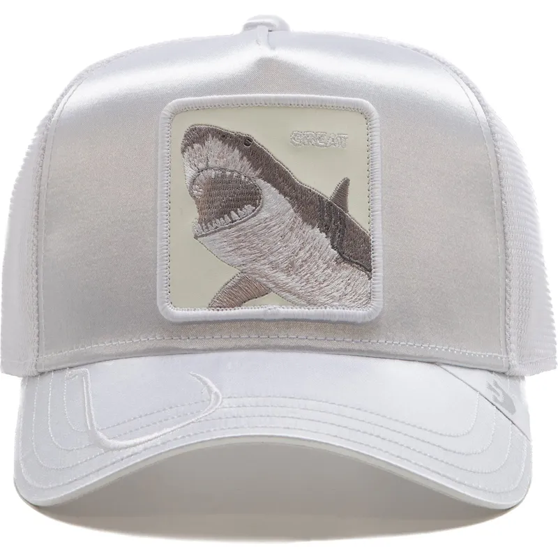 cepur-izliekta-truckeris-balts-snapback-great-a-bigger-boat-the-farm-total-whiteout-the-farm-no-goorin-bros