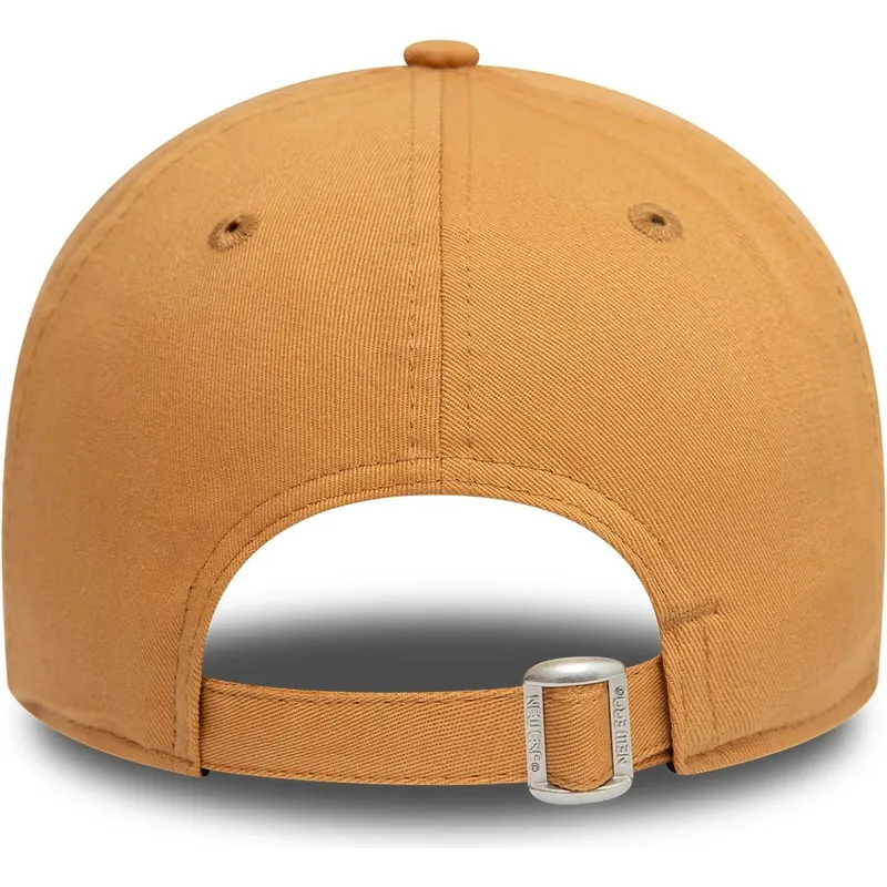 hellbraune-verstellbare-curved-cap-mit-braunem-logo-9forty-league-essential-der-los-angeles-dodgers-mlb-von-new-era