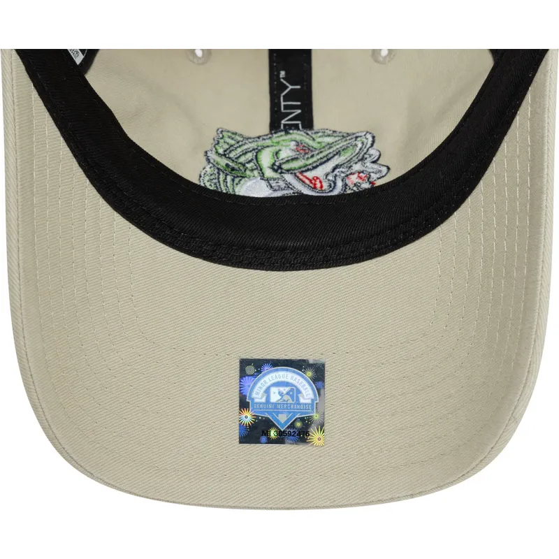beige-verstellbare-curved-cap-9twenty-der-gwinnett-stripers-milb-von-new-era