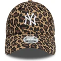 verstellbare-damenkappe-mit-gebogenem-schirm-im-leopardenmuster-9forty-der-new-york-yankees-mlb-von-new-era