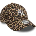 verstellbare-damenkappe-mit-gebogenem-schirm-im-leopardenmuster-9forty-der-new-york-yankees-mlb-von-new-era