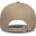 cap-izliekta-brown-adjustable-strap-claro-9forty-league-essential-no-new-york-yankees-mlb-no-new-era