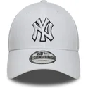 cap-izliekta-white-adjustable-strap-9forty-outline-no-new-york-yankees-mlb-no-new-era