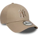 cap-izliekta-brown-adjustable-strap-claro-9forty-outline-no-new-york-yankees-mlb-no-new-era