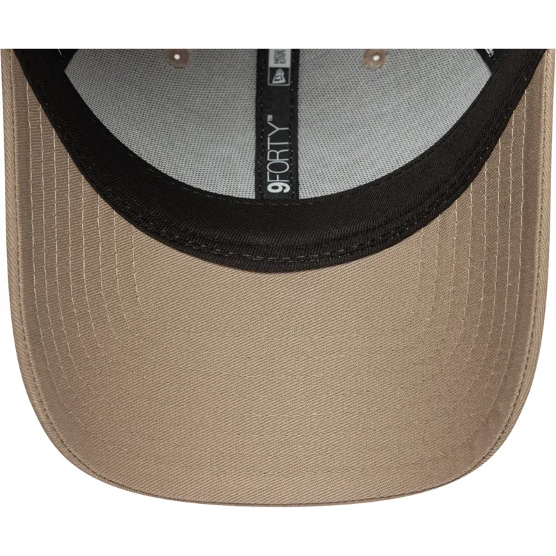 cap-izliekta-brown-adjustable-strap-claro-9forty-outline-no-new-york-yankees-mlb-no-new-era
