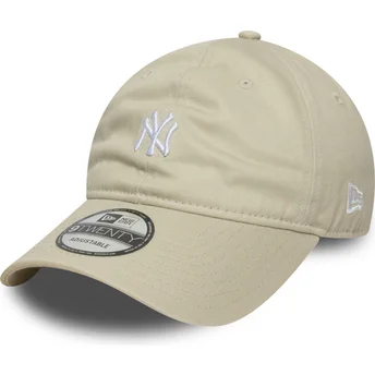Beige verstellbare Curved Cap 9TWENTY Mini Logo der New York Yankees MLB von New Era