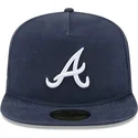 cepur-plakana-tumsi-zils-pieguloss-59fifty-a-frame-championship-side-flag-no-atlanta-braves-mlb-no-new-era