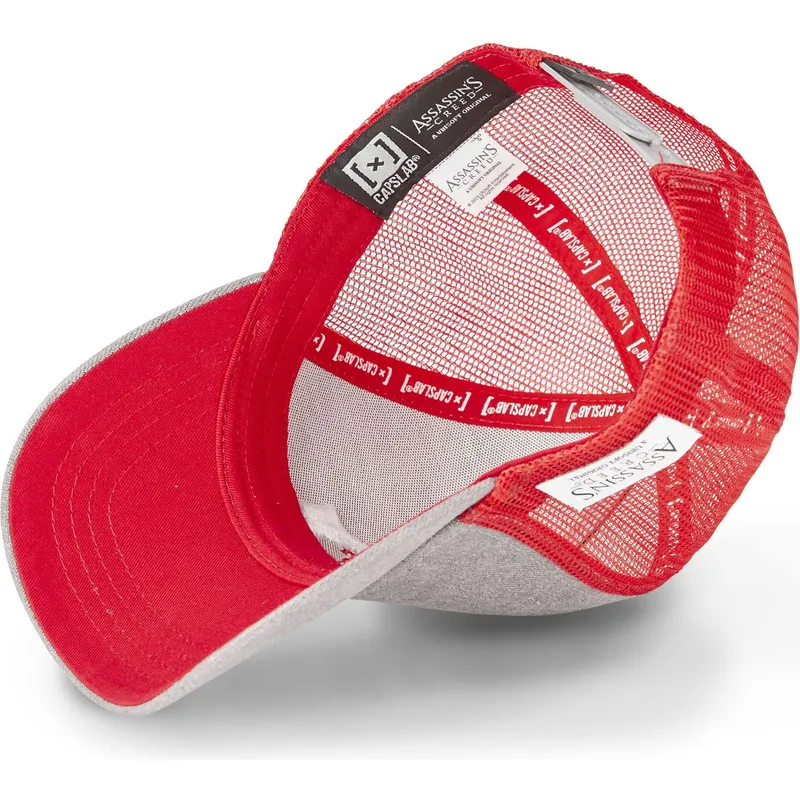 trucker-cap-grau-und-rot-asc2-b-assassin-s-creed-von-capslab