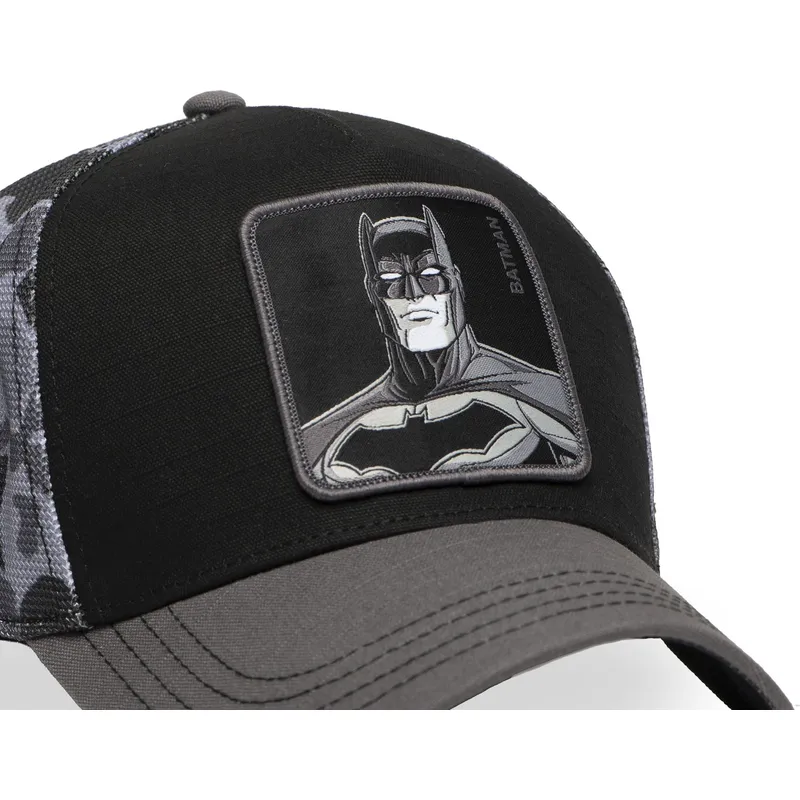 cepur-izliekta-truckeris-melns-snapback-dc8-tea-batman-dc-comics-no-capslab cepur-izliekta-truckeris-melns-snapback-dc8-tea-batman-dc-comics-no-capslab