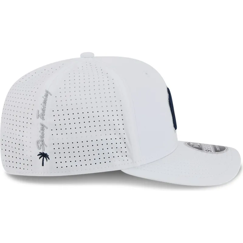cepur-izliekta-truckeris-balts-snapback-9seventy-perf-spring-training-fan-pack-2025-no-new-york-yankees-mlb-no-new-era