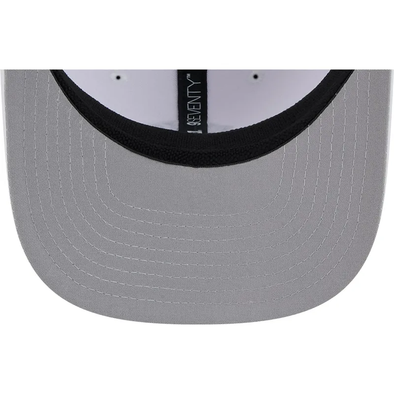 cepur-izliekta-truckeris-balts-snapback-9seventy-perf-spring-training-fan-pack-2025-no-new-york-yankees-mlb-no-new-era