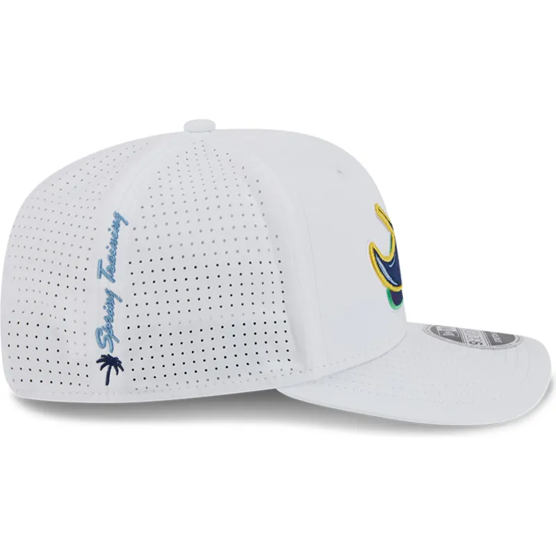 cepur-izliekta-truckeris-balts-snapback-9seventy-perf-spring-training-fan-pack-2025-no-tampa-bay-rays-mlb-no-new-era