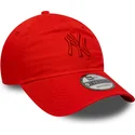 czerwona-regulowana-czapka-z-zakrzywionym-daszkiem-z-czerwonym-logo-9twenty-colour-pack-new-york-yankees-mlb-od-new-era