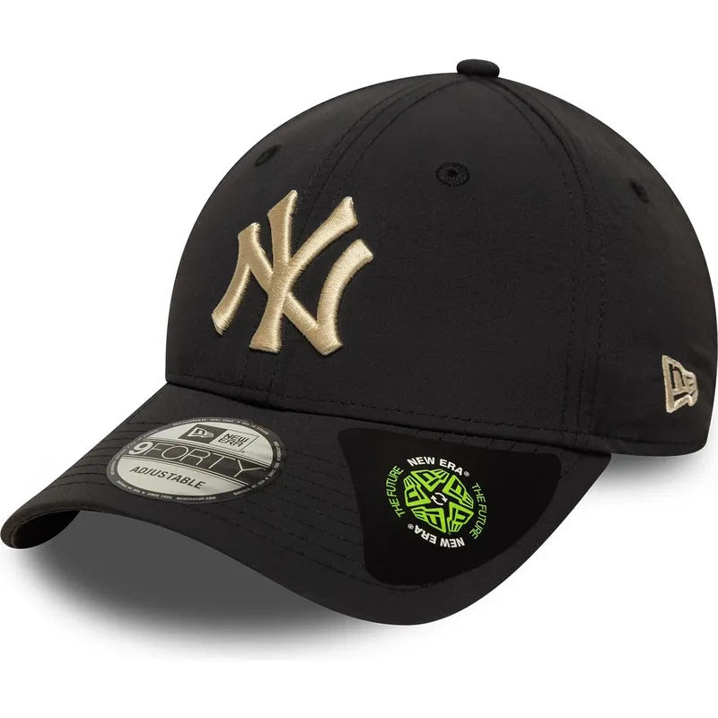schwarze-verstellbare-curved-cap-mit-beigem-logo-9forty-recycled-der-new-york-yankees-mlb-von-new-era