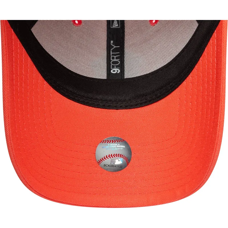 cepur-izliekta-oranzs-regulejams-9forty-team-outline-no-new-york-yankees-mlb-no-new-era