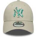 cap-izliekta-beige-adjustable-strap-9forty-seasonal-infill-no-new-york-yankees-mlb-no-new-era