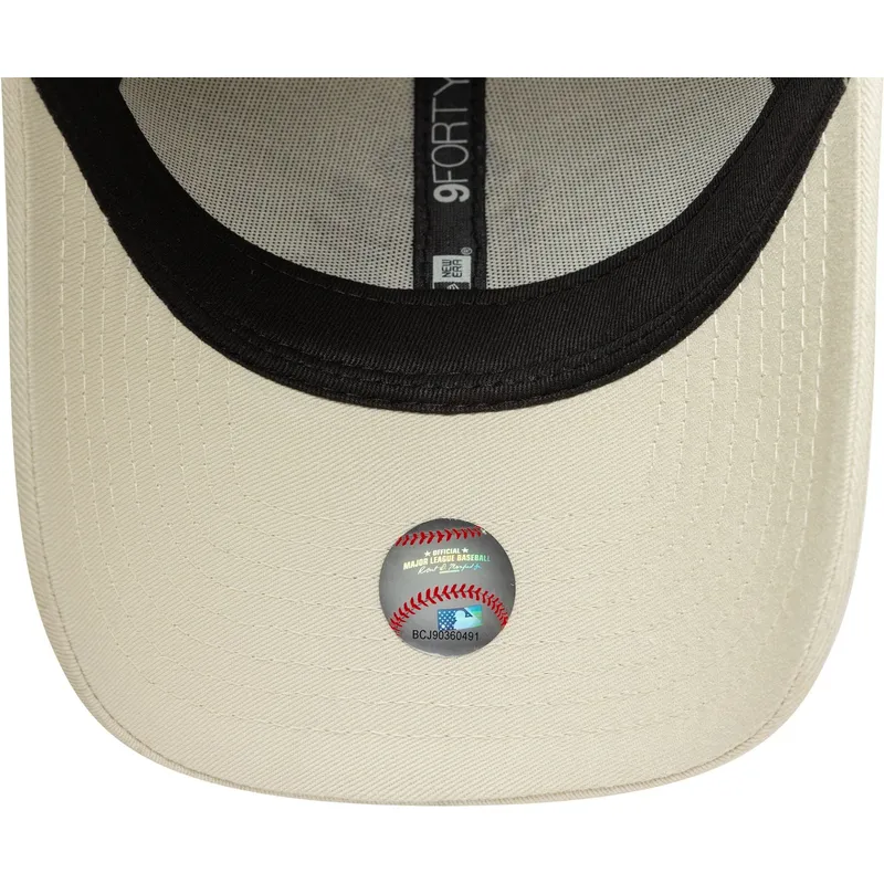 cepur-izliekta-bess-regulejams-9forty-floral-icon-no-new-york-yankees-mlb-no-new-era
