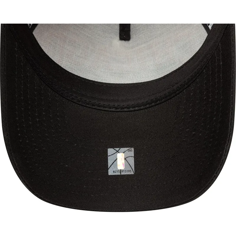 cepur-izliekta-truckeris-melns-snapback-e-frame-script-no-chicago-bulls-nba-no-new-era