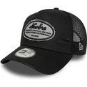 schwarze-a-frame-trucker-kappe-mit-ovalem-distress-patch-von-new-era