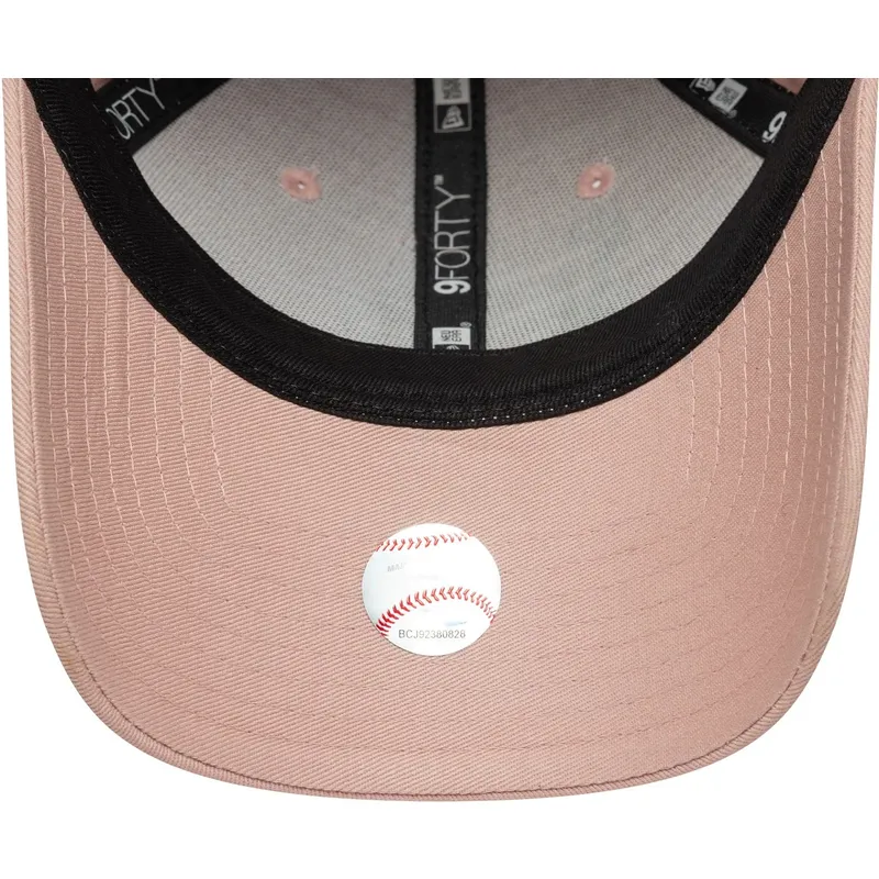 cap-izliekta-pink-adjustable-strap-9forty-beaded-no-new-york-yankees-mlb-no-new-era cap-izliekta-pink-adjustable-strap-9forty-beaded-no-new-york-yankees-mlb-no-new-era
