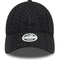 cepur-izliekta-melns-regulejama-lente-9twenty-broderie-no-new-york-yankees-mlb-no-new-era