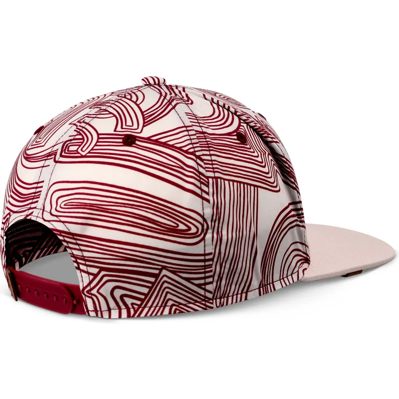 flache-beige-und-rote-snapback-kappe-ma-pattern-von-djinns