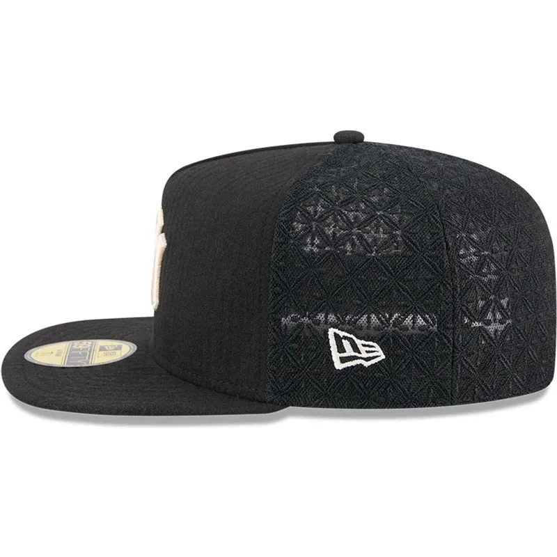 svart-platt-keps-justerad-59fifty-day-a-frame-fran-new-york-yankees-mlb-av-new-era