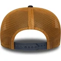 new-era-new-york-yankees-mlb-9seventy-stretch-snap-trucker-cap-in-marineblau-und-braun-mit-gepragtem-logo