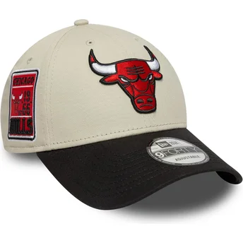 New Era Curved Brim 9FORTY Contrast Patch Chicago Bulls NBA Beige and Black Adjustable Cap