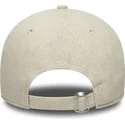 verstellbare-beige-gebogene-kappe-9twenty-linen-der-new-york-yankees-mlb-von-new-era
