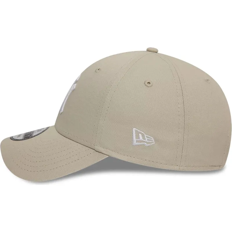 cap-izliekta-beige-adjustable-strap-9forty-league-essential-no-new-york-yankees-mlb-no-new-era