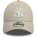 cepur-izliekta-bess-regulejama-lente-9forty-league-essential-no-new-york-yankees-mlb-no-new-era