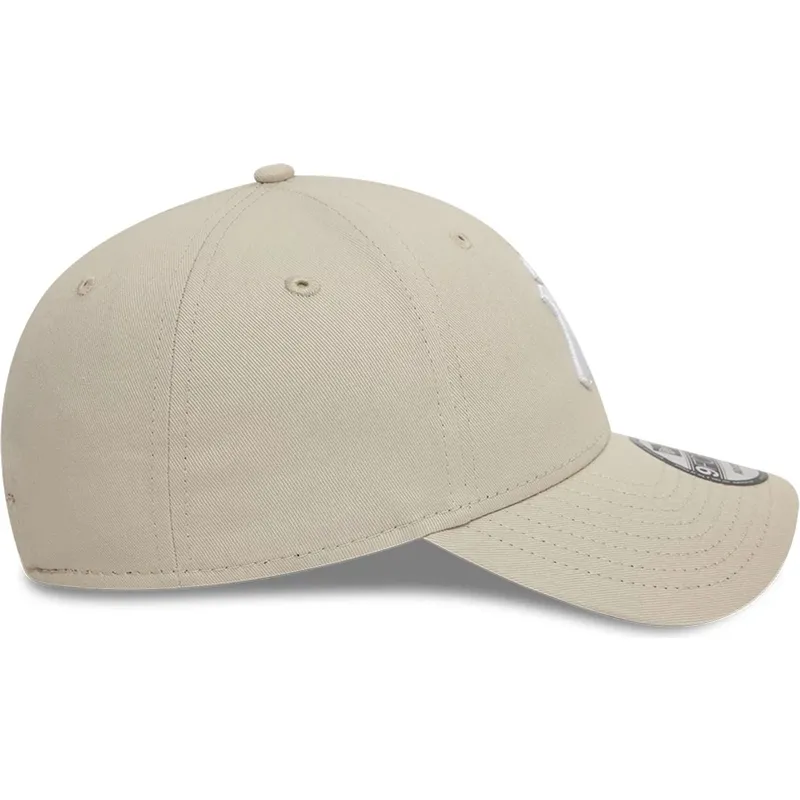 cap-izliekta-beige-adjustable-strap-9forty-league-essential-no-new-york-yankees-mlb-no-new-era