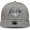 grau-melierte-trucker-kappe-mit-grauem-logo-9seventy-stretch-snap-tonal-der-los-angeles-lakers-nba-von-new-era