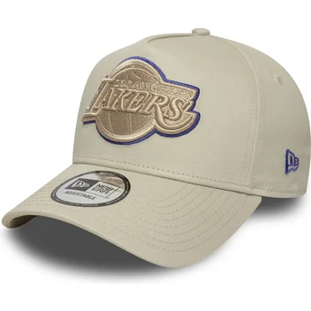 Gorra curva beige snapback con logo beige E Frame Tonal Outline de Los Angeles Lakers NBA de New Era