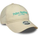 beige-justerbar-trucker-keps-for-dam-9twenty-city-fran-palm-springs-stader-och-strander-av-new-era